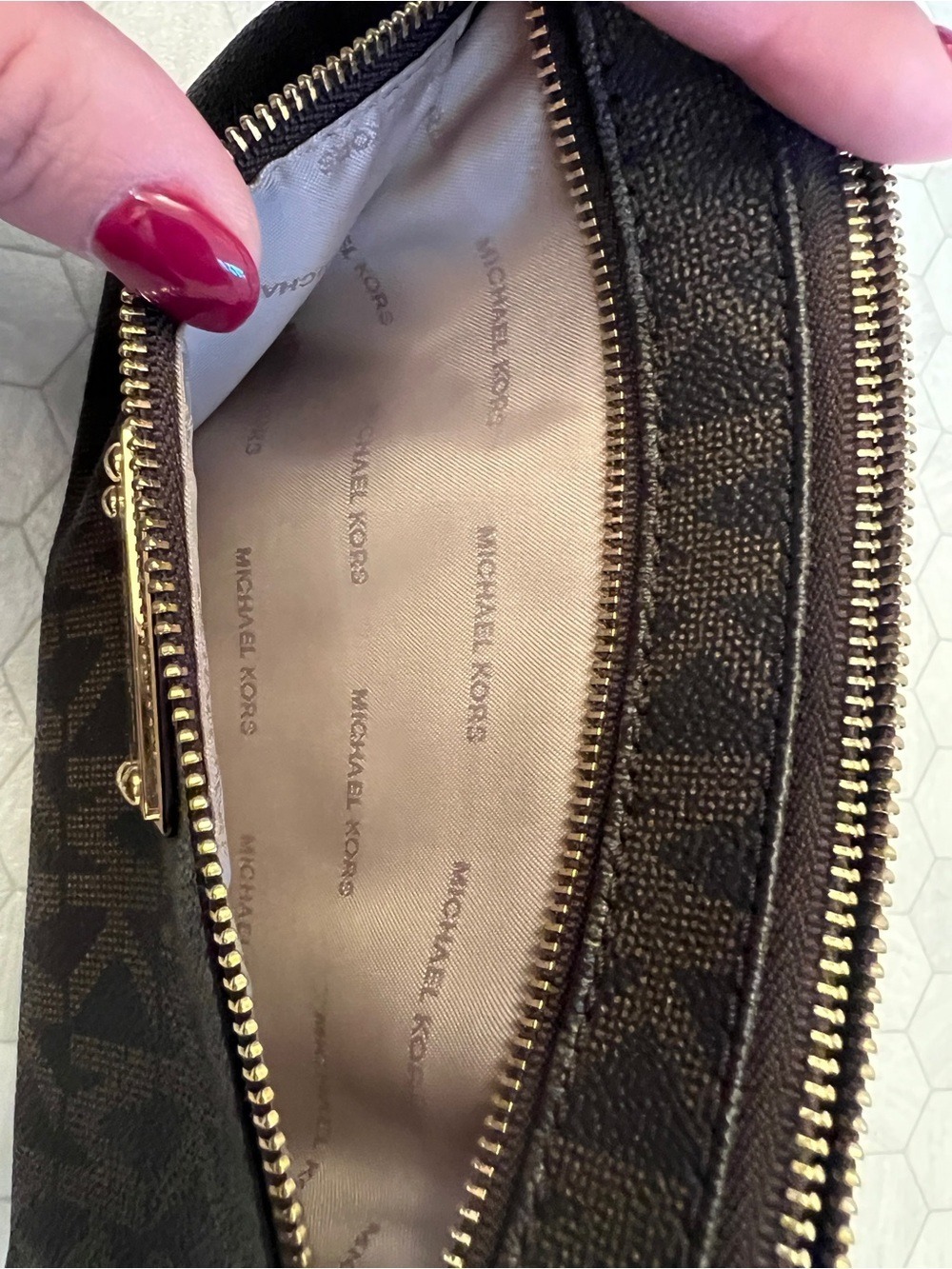 NWOT Michael Kors Brown Logo Wristlet Pouch - Picture 4 of 8